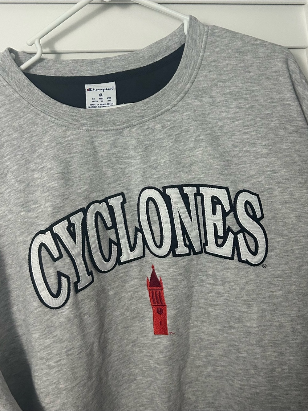 Champion Iowa State Cyclones XL Grey Sweatshirt